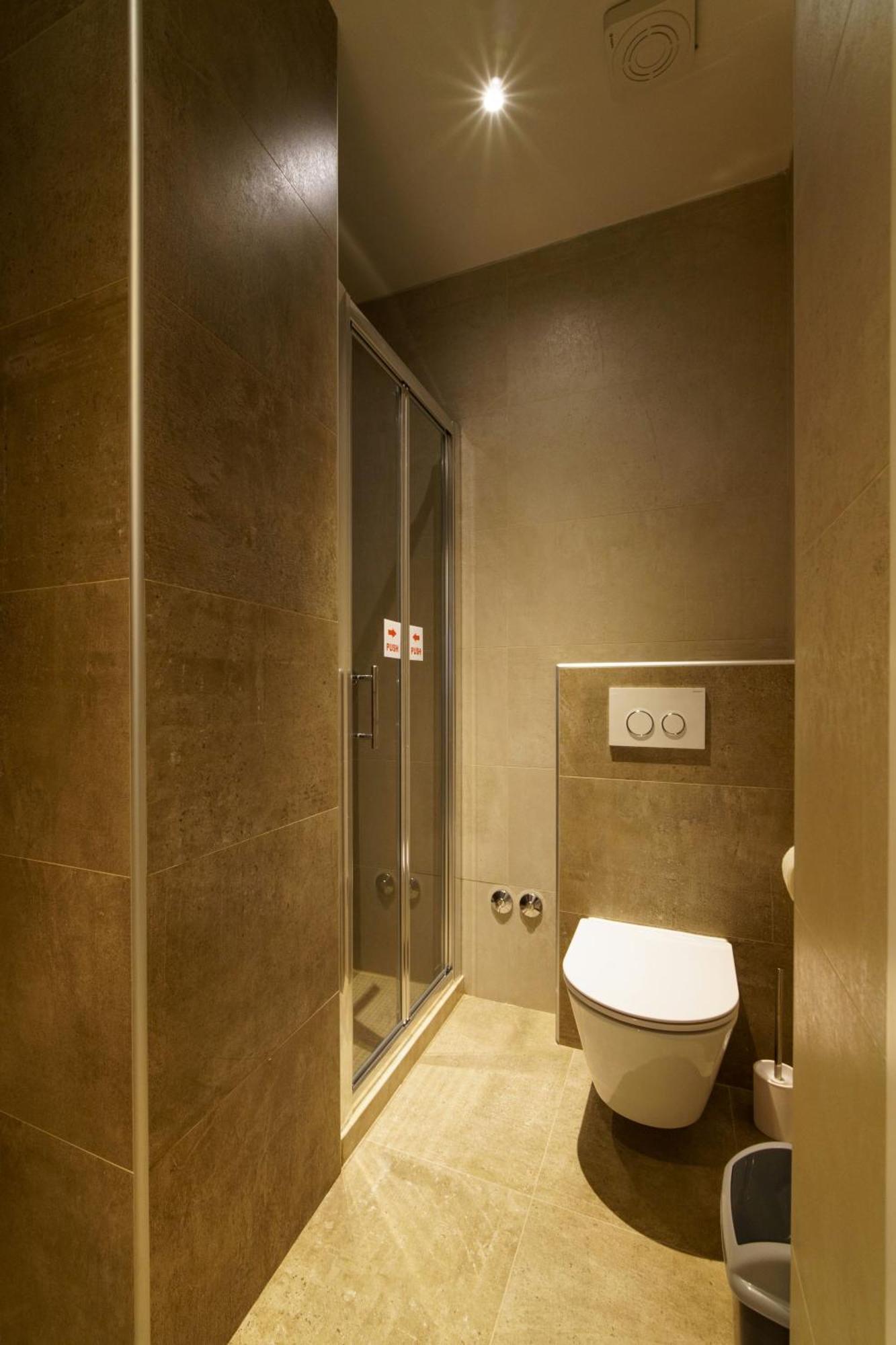 L&l With Swimming Pool And Seaview Apartman Split