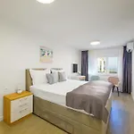 Villa L&L With Swimming Pool And Seaview